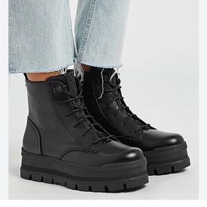 UGG Sidnee Platform Combat Leather Boot size 6 NWOB